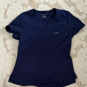 Jaanuu small scrub top